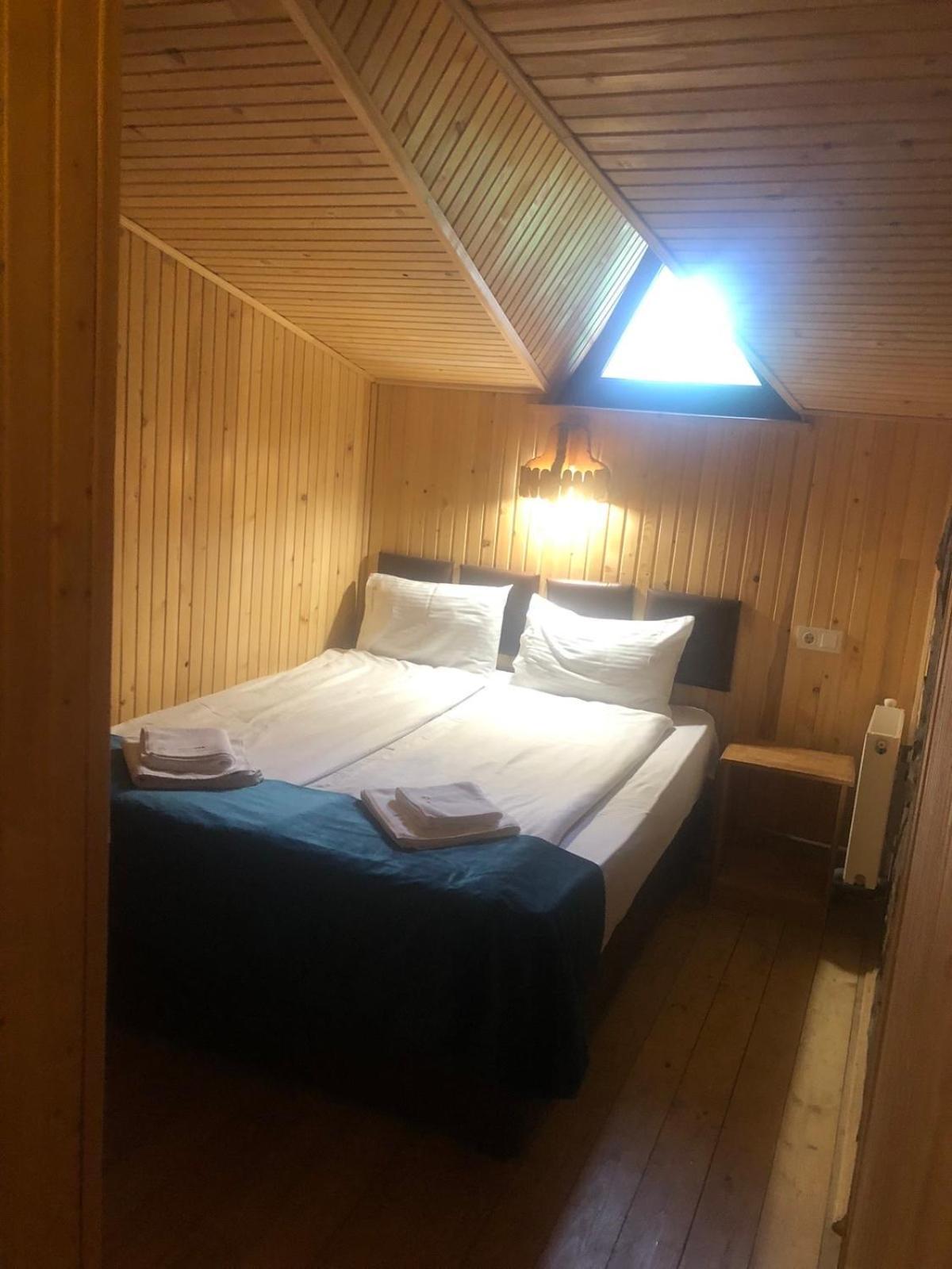 Mishelter Villa Myhove Eksteriør billede