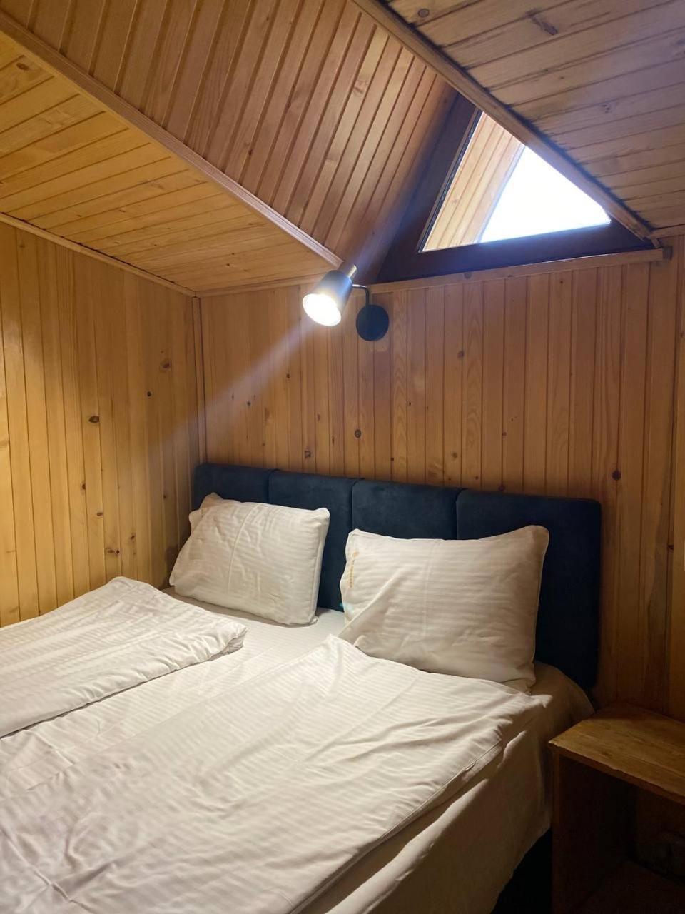 Mishelter Villa Myhove Eksteriør billede